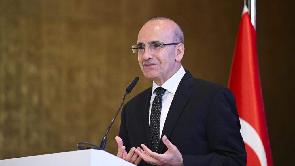 Mehmet Şimşek'ten Flaş Açıklama! Yeni Vergi Paketi Dar Gelirlilere Ne Getirecek?